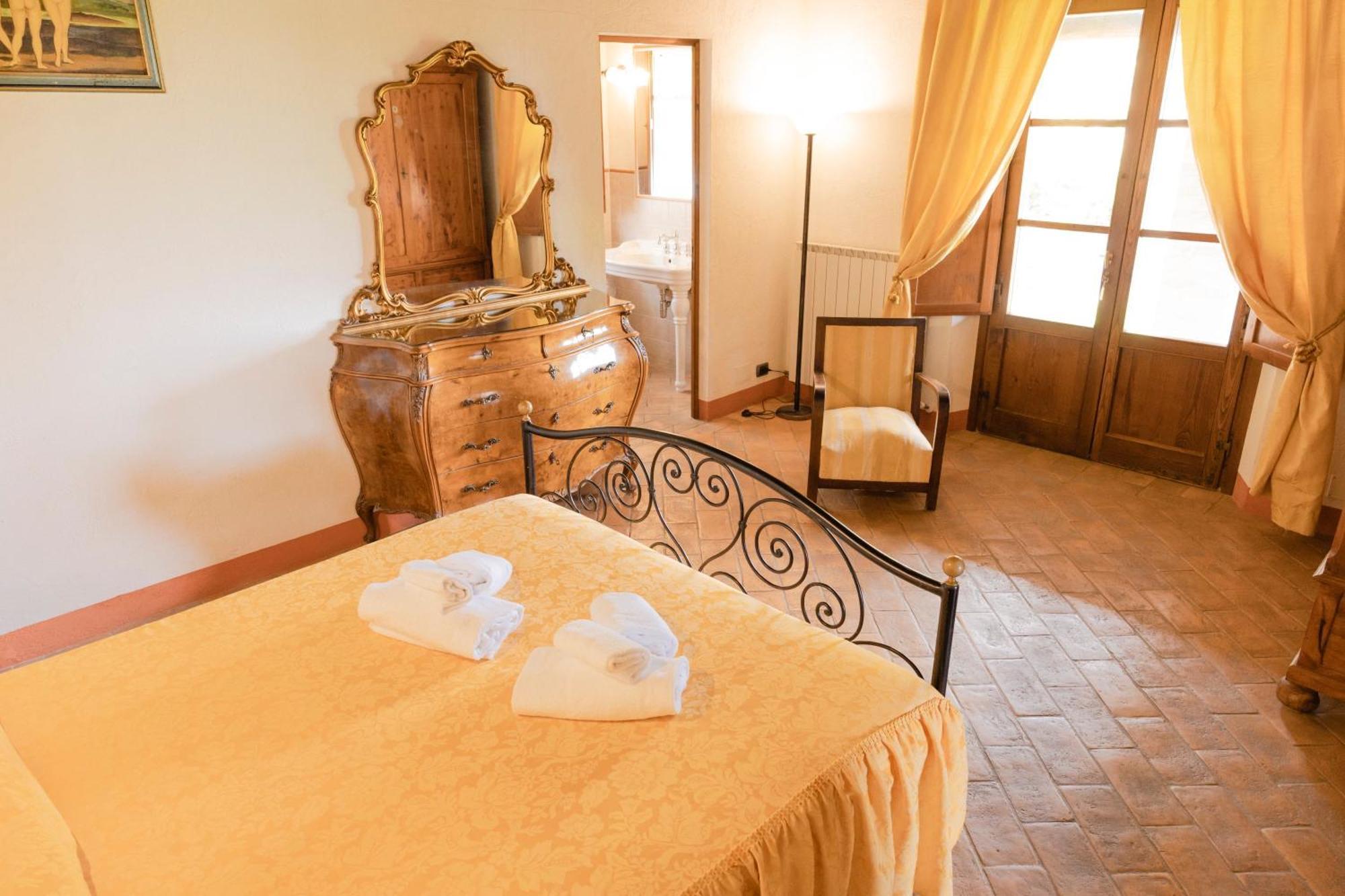 Agriturismo Il Serraglio Montepulciano Stazione Exterior foto